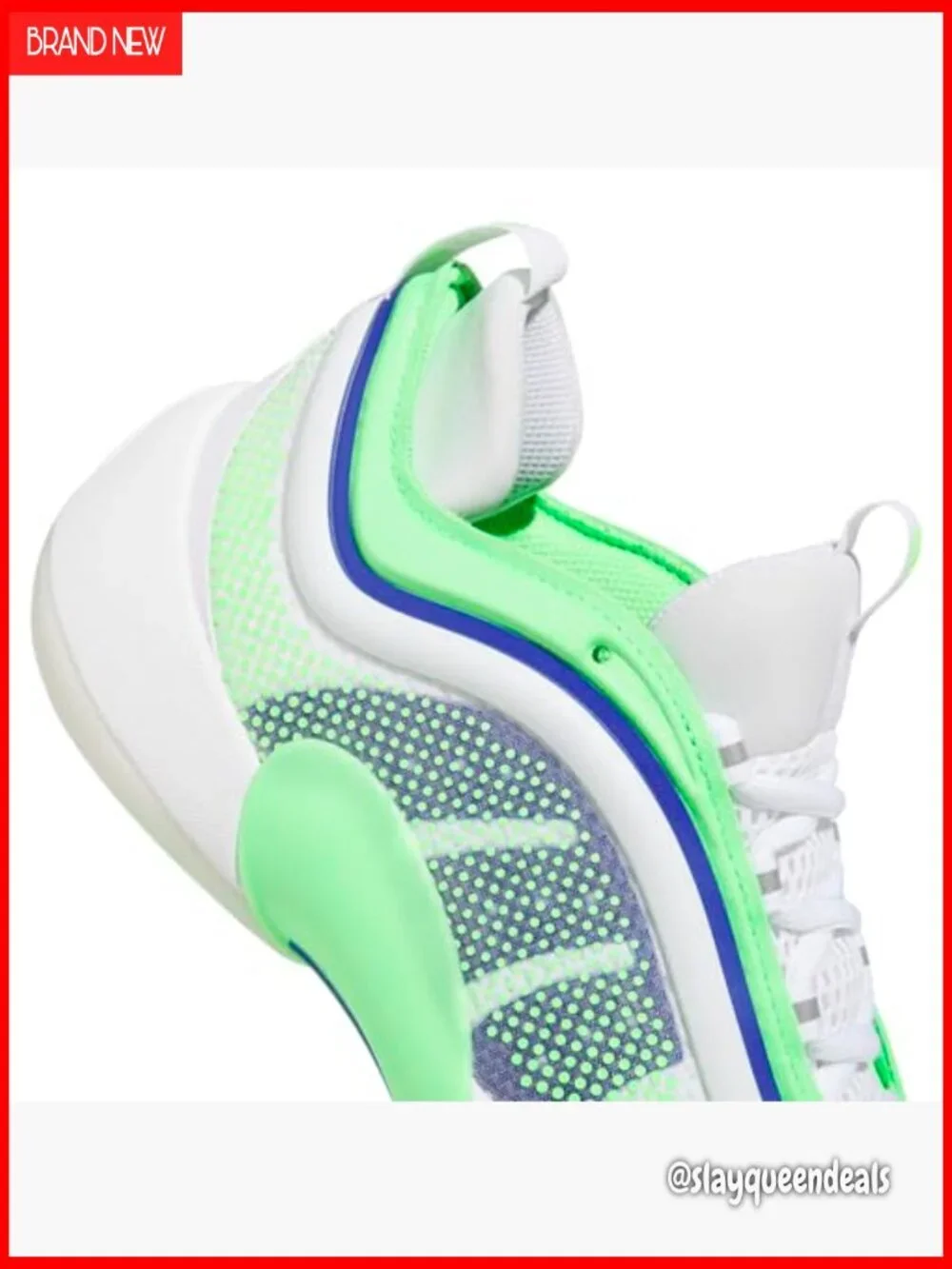 Lightweight Basketball Sneakers with Secure Lace-Up Fit for Court Performance